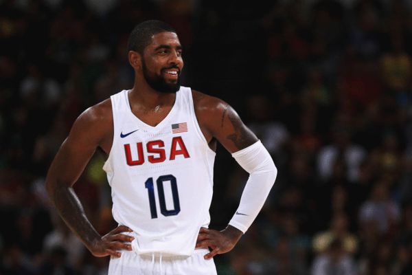 男篮启程回国！球员情绪低沉，北京3将洽谈，明日开启俱乐部杯！