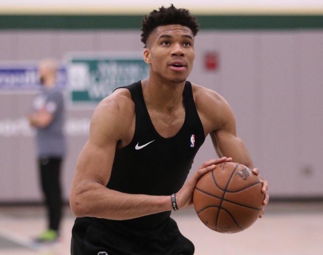 托蒂：我们那一代水平太高，很难再同时出现如此多的优秀球员