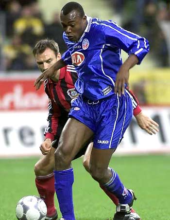 科曼：感谢拜仁邀请我回来，很荣幸与大家分享那些美好时光