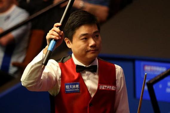 象征性地吐 象征性地吐